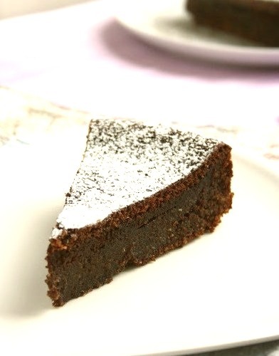 Flourless Chocolate Cake ( R E C I P E )