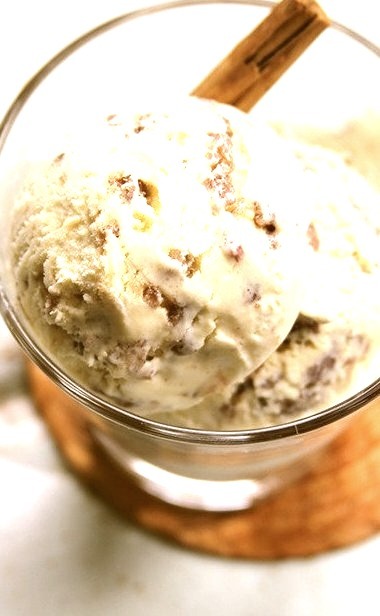 Cinnamon sugar ice cream: recipe here