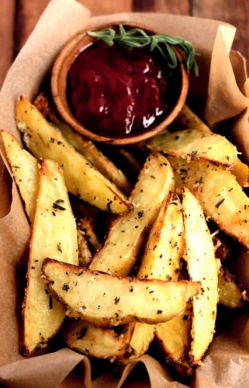 Parmesan Rosemary Oven Fries (via Inquiring Chef)