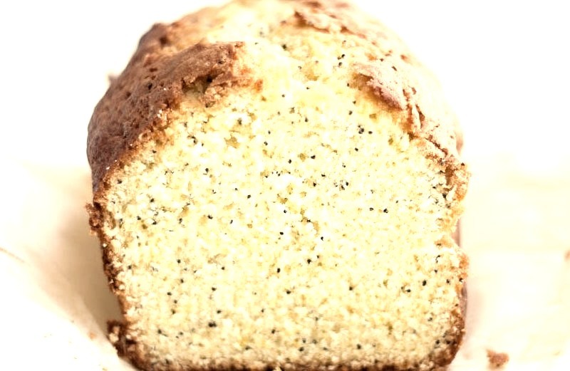 Lemon Poppyseed Loaf Cake