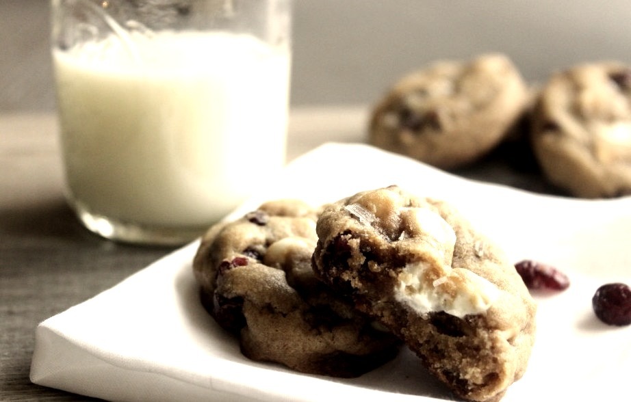 White Chocolate and Cranberry Cookies (recipe)