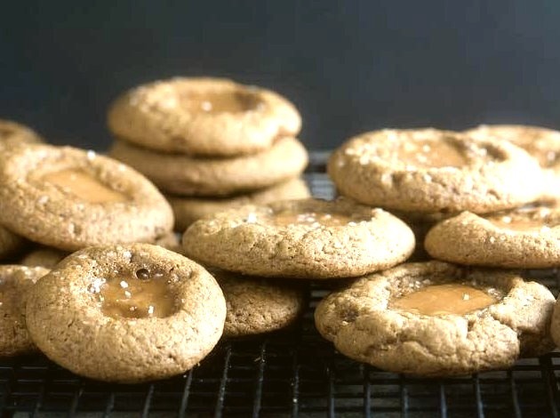 Salted Caramel Gingerbread Thumbprint Cookies (recipe)